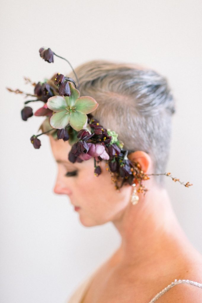 flowers in hair by wedding florists in milwaukee